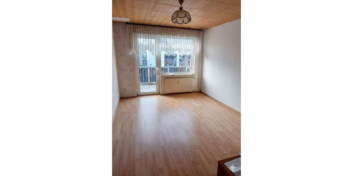 Heidestr. 5 1.OG rechts Whg4 3 zimmer