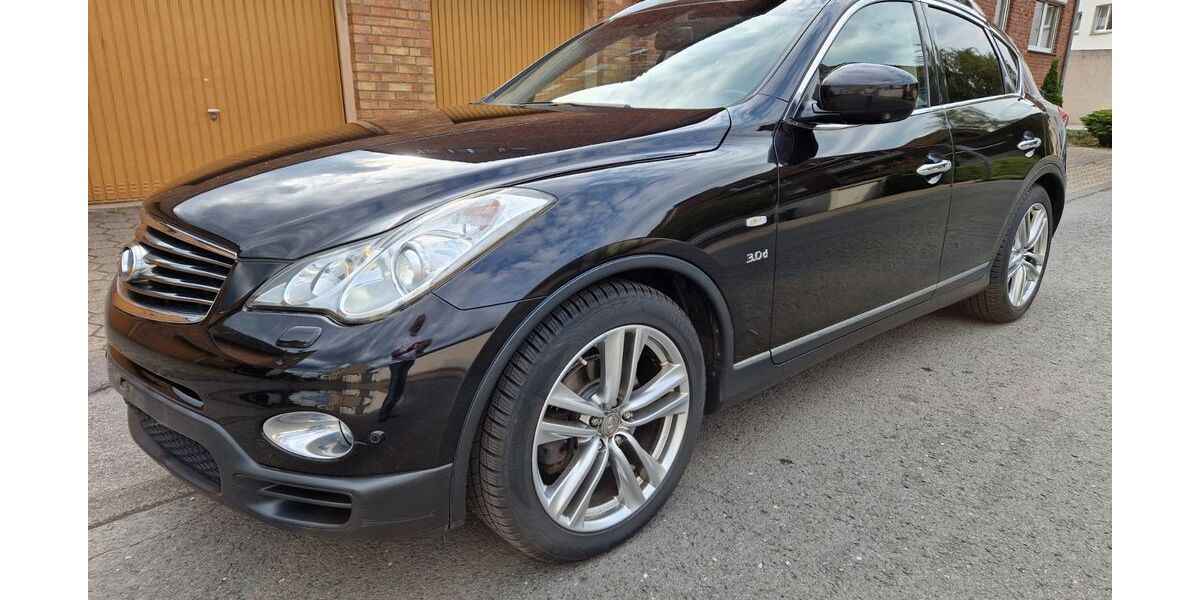 INFINITI QX50 180.000 km 12.999 &euro; Gelsenkirchen 45881