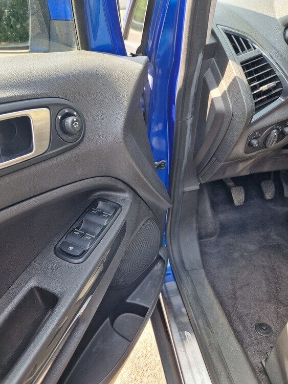 Ford Ecosport 111.800 km 5.800 € Hagen 58095