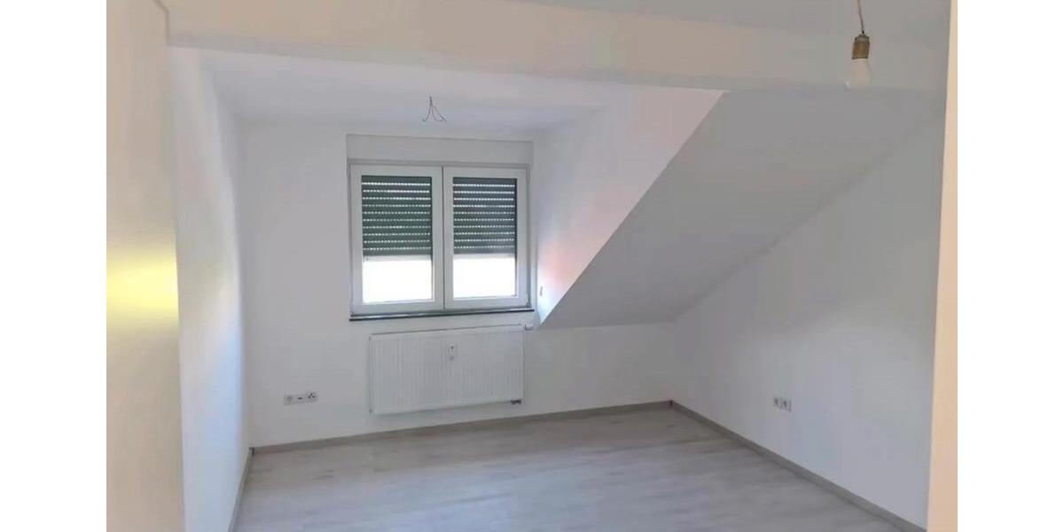 100-qm Dachgeschosswohnung über den Wolken von Holten 3 zimmer