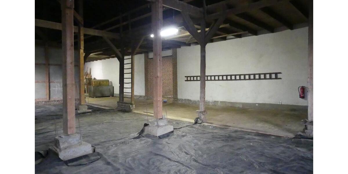 Recklinghausen, Hallenteil mit ca. 350m² (auf Wunsch erweiterbar) zimmer