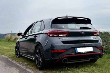 Hyundai i30 83.094 km 27.500 &euro; Wuppertal 42113