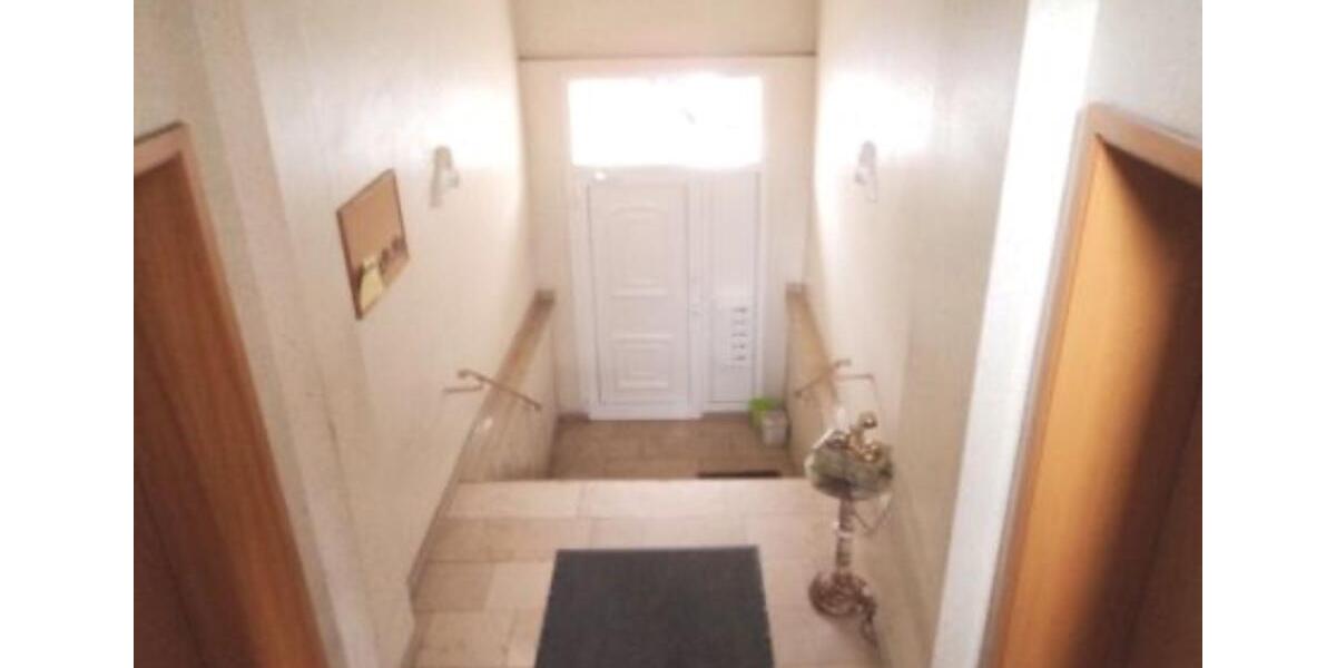 Sehr gepflegtes kleines Mehrfamilienhaus zur Kapitalanlage zimmer