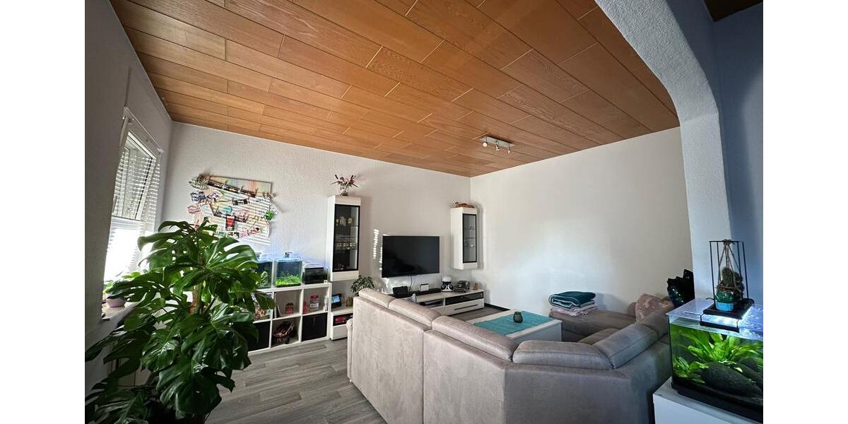 Erdgeschoßwohnung Dortmund Hombruch - 3 Zimmer, 90 m&sup2;, 209.000&euro; | Angebot:24726135