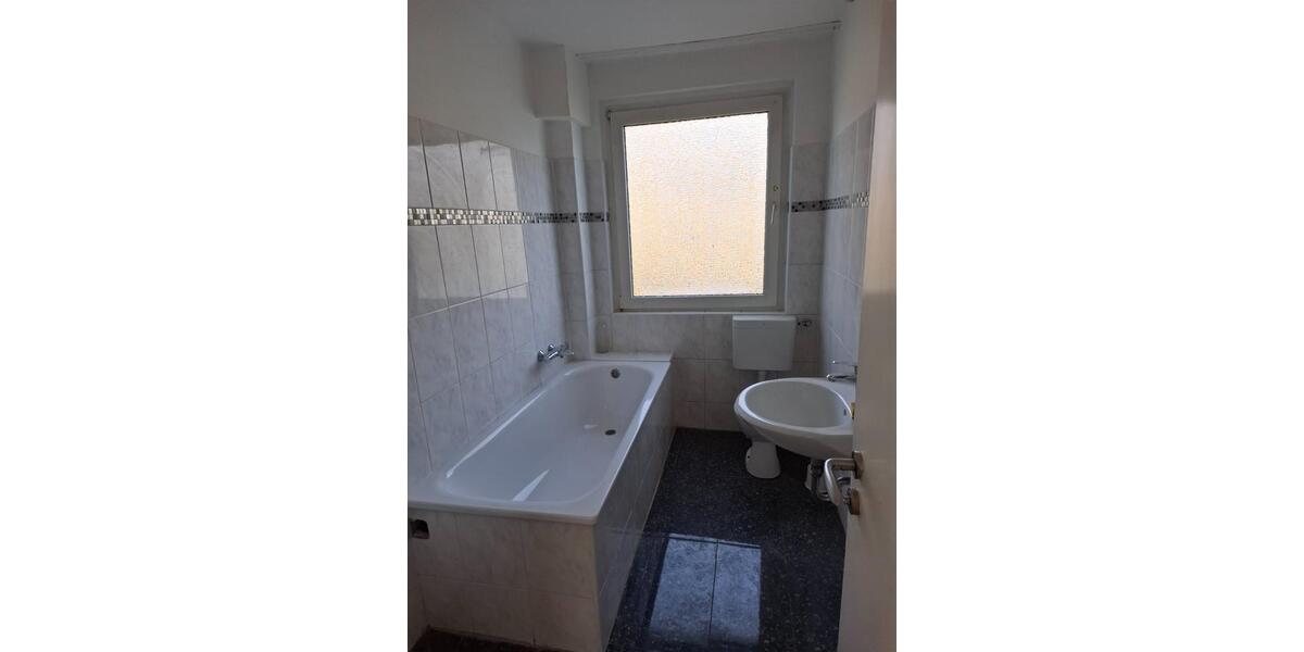 Etagenwohnung Witten Annen - 3 Zimmer, 78 m&sup2;, 490&euro; | Angebot:25635995