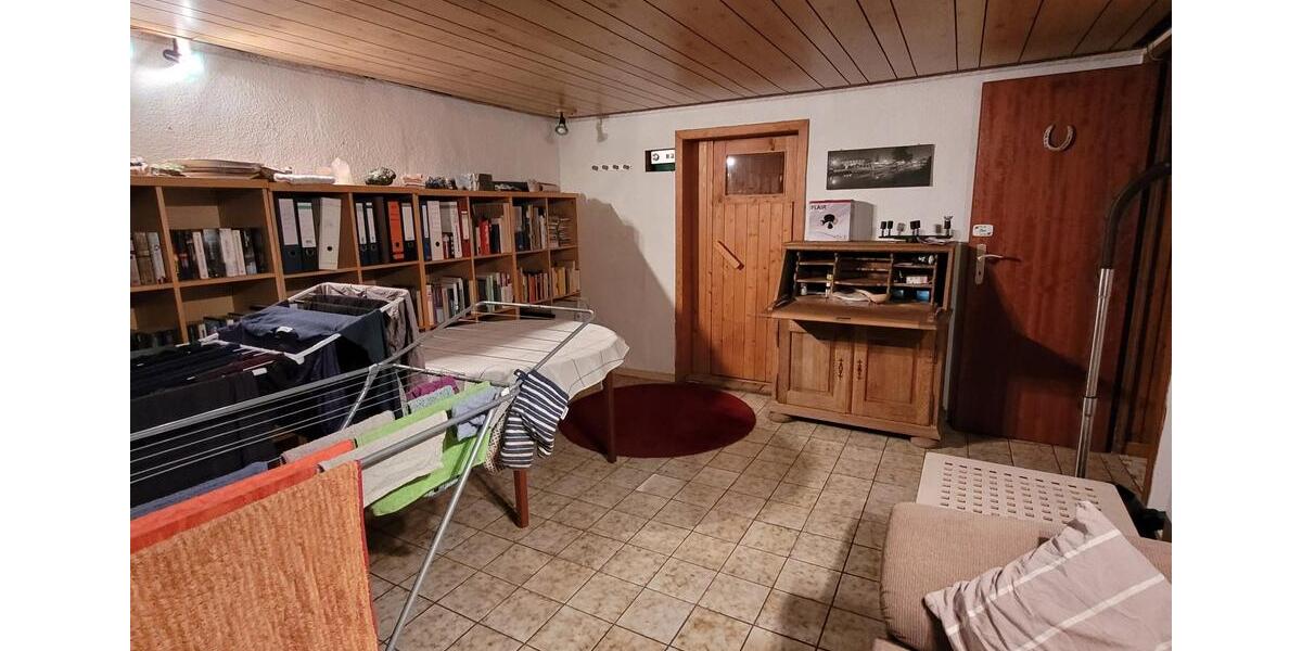 Haus mit großem Garten in Mülheim-Dümpten in Spielstraße 6 zimmer