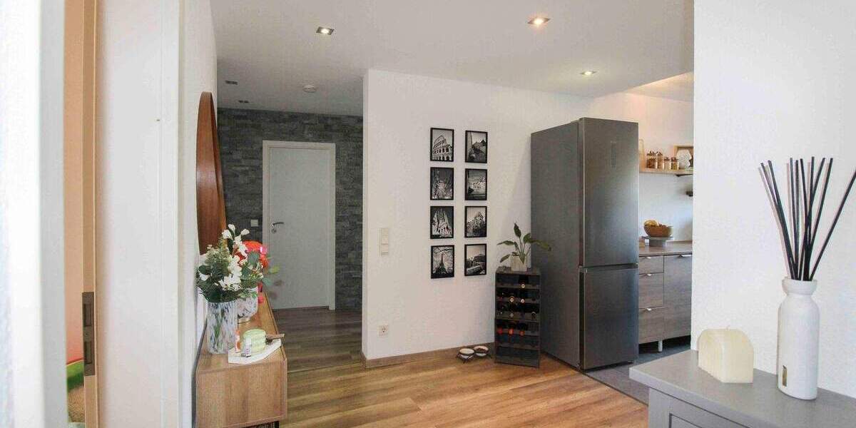 Etagenwohnung Moers Moers-Mitte - 4 Zimmer, 100 m&sup2;, 249.000&euro; | Angebot:25711668