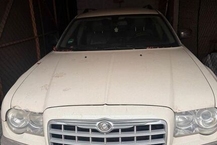 Chrysler 300C 300.000 km 2.650 &euro; Duisburg 47179