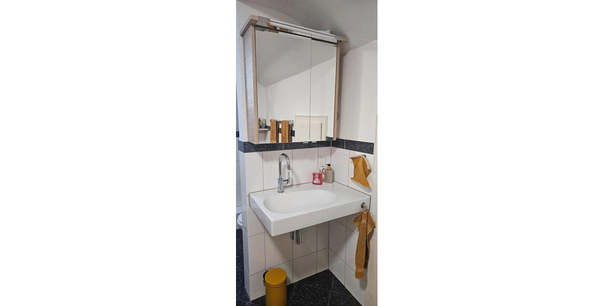 Dachgeschoßwohnung Wuppertal Lichtenplatz - 3.5 Zimmer, 110 m&sup2;, 1.125&euro; | Angebot:26395411