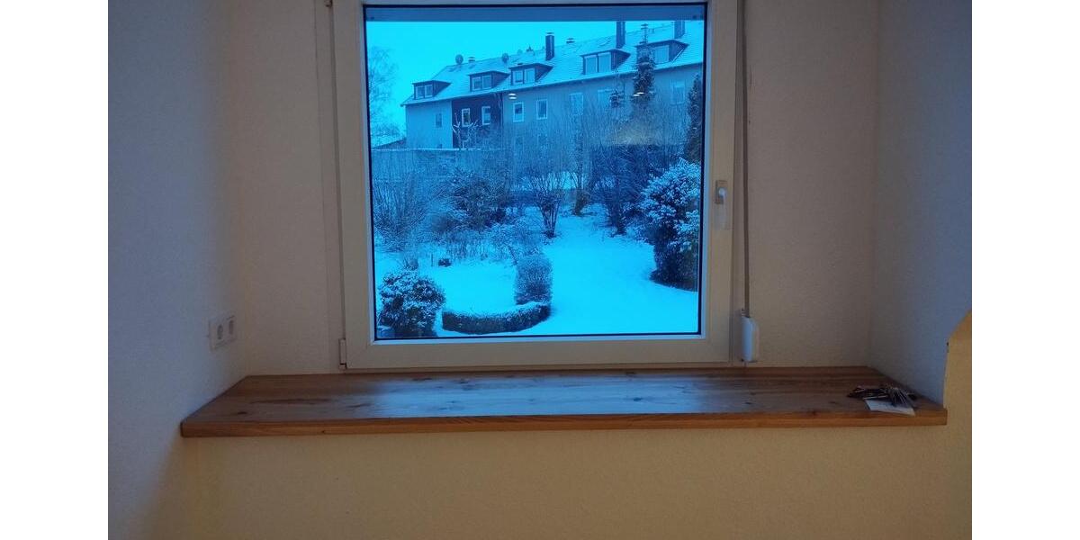 Dachgeschosswohnung ***frisch saniert und Toplage *** 3 zimmer