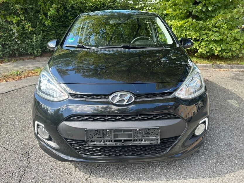 i10
