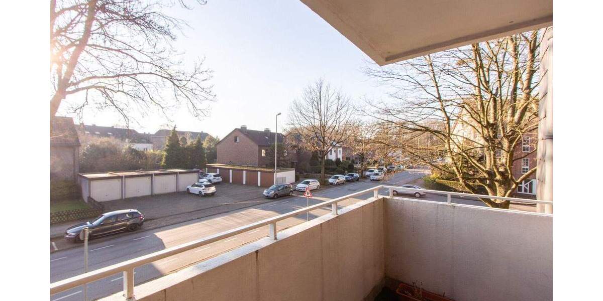 Blömker! Modernisierte 2,5-Zimmer Wohnung mit Balkon im 1. OG in GE-ScholvenGLA-Zweckel! 2 zimmer