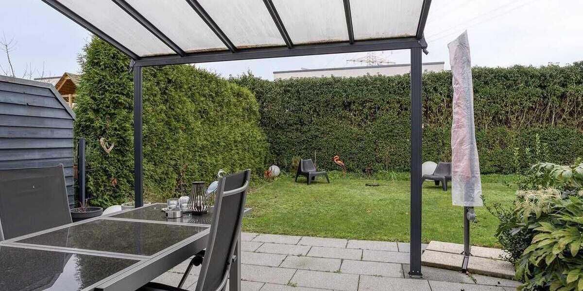 Moderne Doppelhaushälfte mit sonnigem Garten, Dachterrasse und Garage in Ratingen-Lintorf 5 zimmer