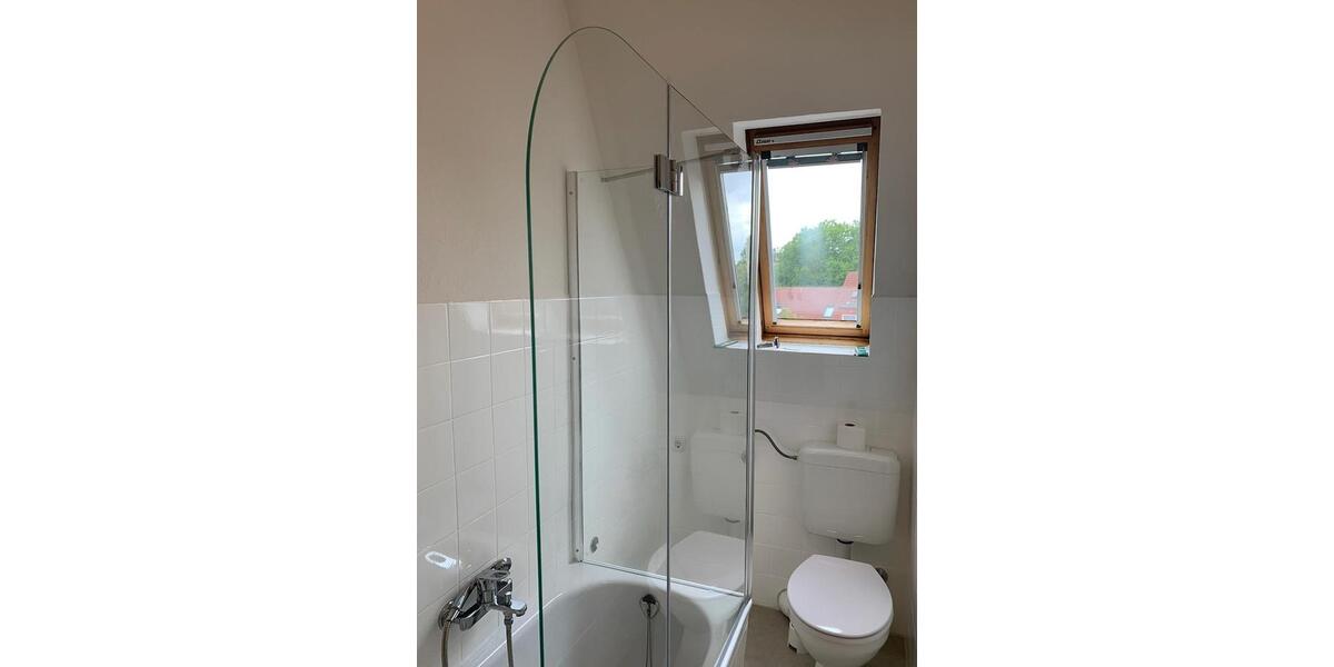 Charmante 2-Zimmer Dachgeschosswohnung in Duisburg-Laar 3 zimmer