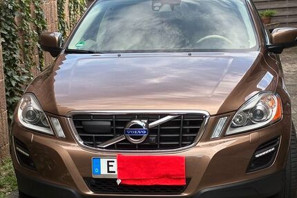 Volvo XC60 185.000 km 12.499 &euro; Essen 45279