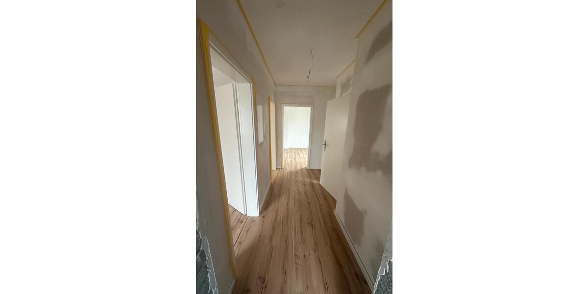 Kernsanierte 3,5 Zimmer Wohnung in Oberhausen Sterkrade 3.5 zimmer