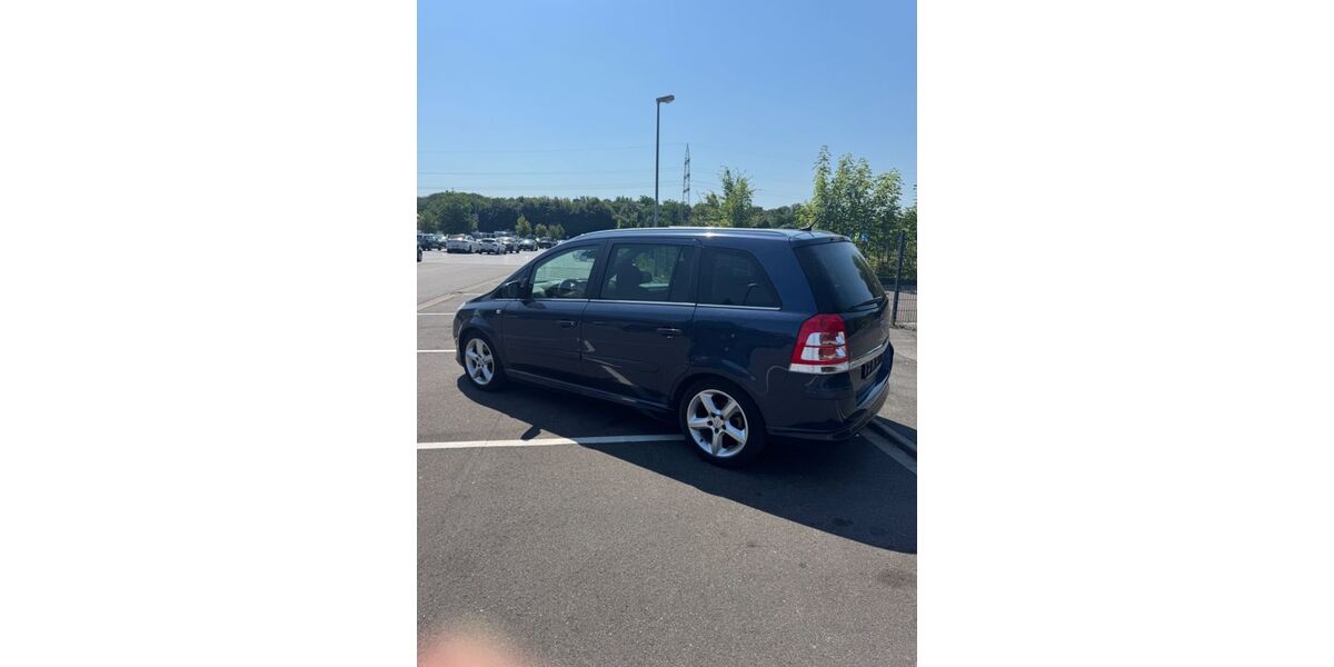 Opel Zafira 99.028 km 6.777 &euro; Gelsenkirchen 45884
