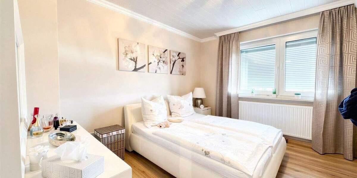 Etagenwohnung Wuppertal Langerfeld - 5 Zimmer, 132 m&sup2;, 289.000&euro; | Angebot:25401705