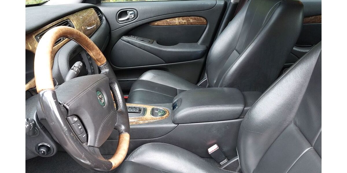 Jaguar S-Type 202.670 km 3.499 &euro; Essen 45141