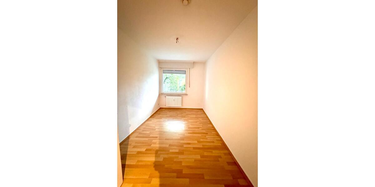 Erdgeschoßwohnung Mülheim an der Ruhr Rechtsruhr-Nord - 4 Zimmer, 85 m&sup2;, 650&euro; | Angebot:26448001