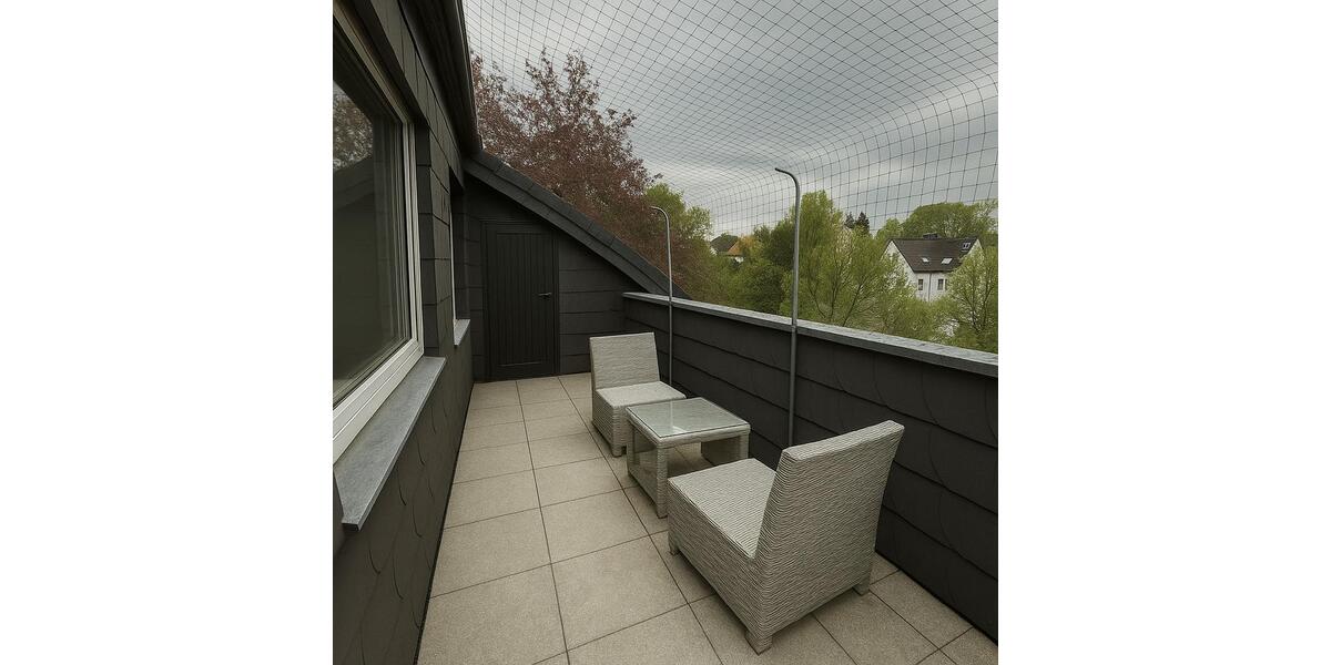 Attraktive, vollständig sanierte 2-Zimmer-Dachgeschosswohnung 2 zimmer