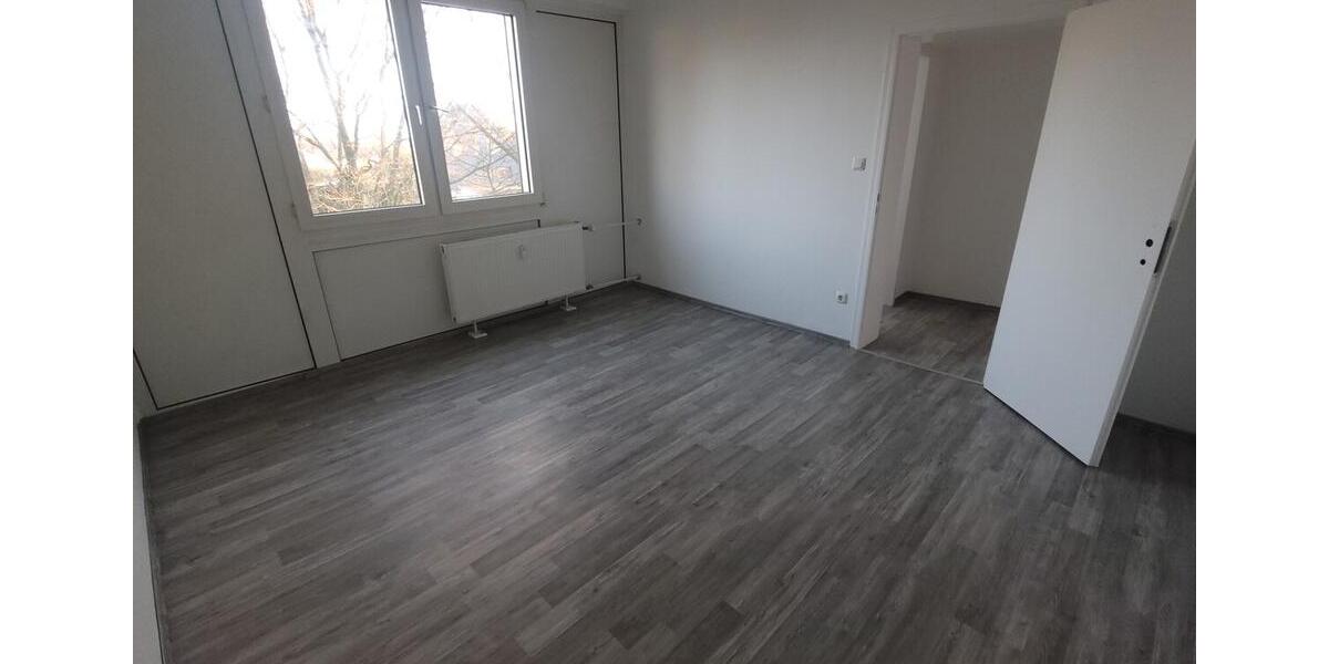 Renovierte 3-Zi-Wohnung im 2.OG in gefragter und Wohnanlage Ruhrhöhe - ideal für Paare und kl. Fam. 3 zimmer