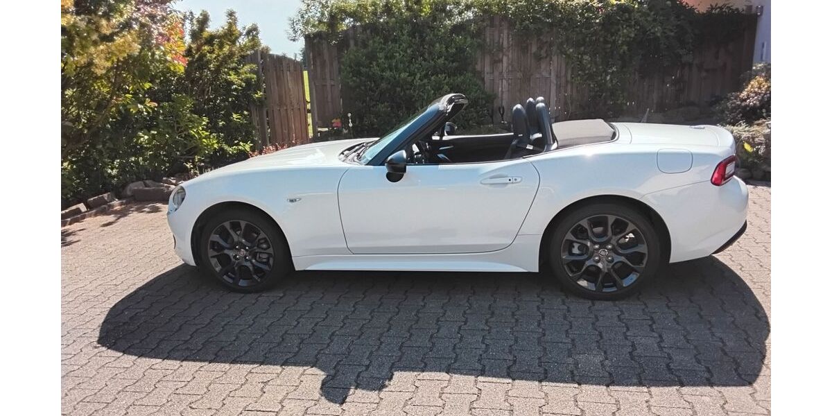 Fiat 124 Spider 25.500 km 20.000 &euro; Essen 45289