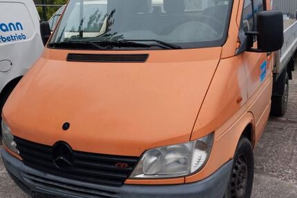 Mercedes-Benz Sprinter 223.000 km 2.900 € Düsseldorf 40229