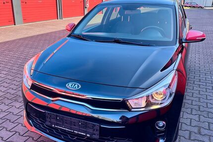 Kia Rio 80.339 km 9.899 &euro; Oberhausen 46145