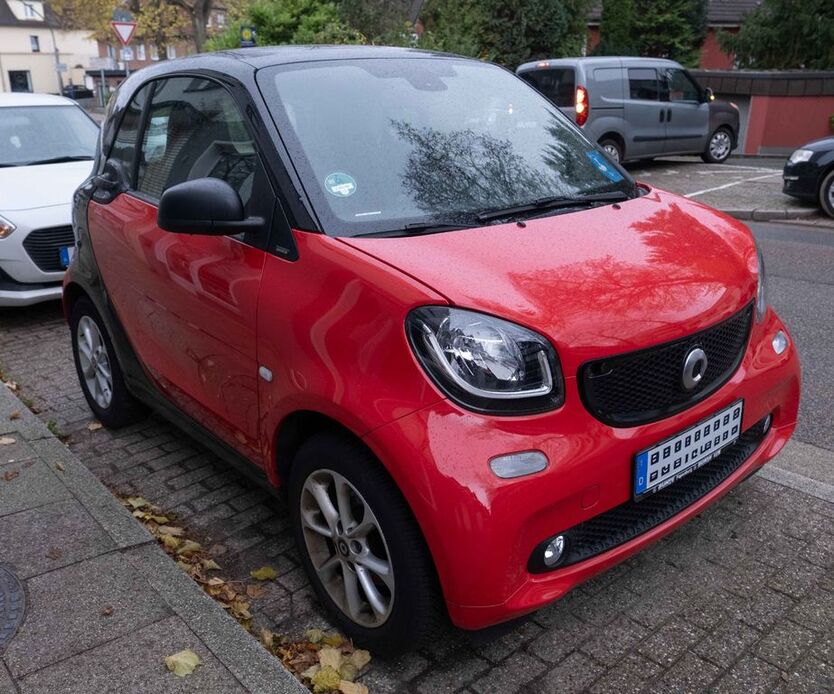 Smart ForTwo 85.700 km 6.750 € Essen 45239