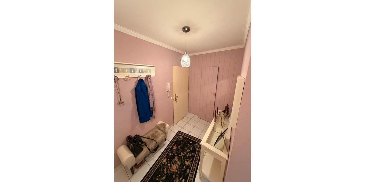 Erdgeschoßwohnung Essen Huttrop - 3 Zimmer, 68 m&sup2;, 169.000&euro; | Angebot:25757602