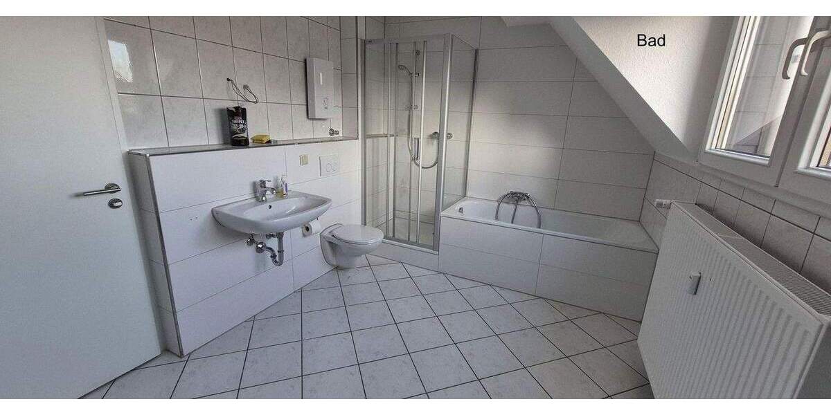 Etagenwohnung Duisburg Mittelmeiderich - 3 Zimmer, 83 m&sup2;, 615&euro; | Angebot:25741978