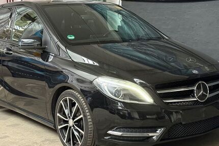 Mercedes-Benz B 180 175.000 km 9.990 &euro; Schwelm 58332
