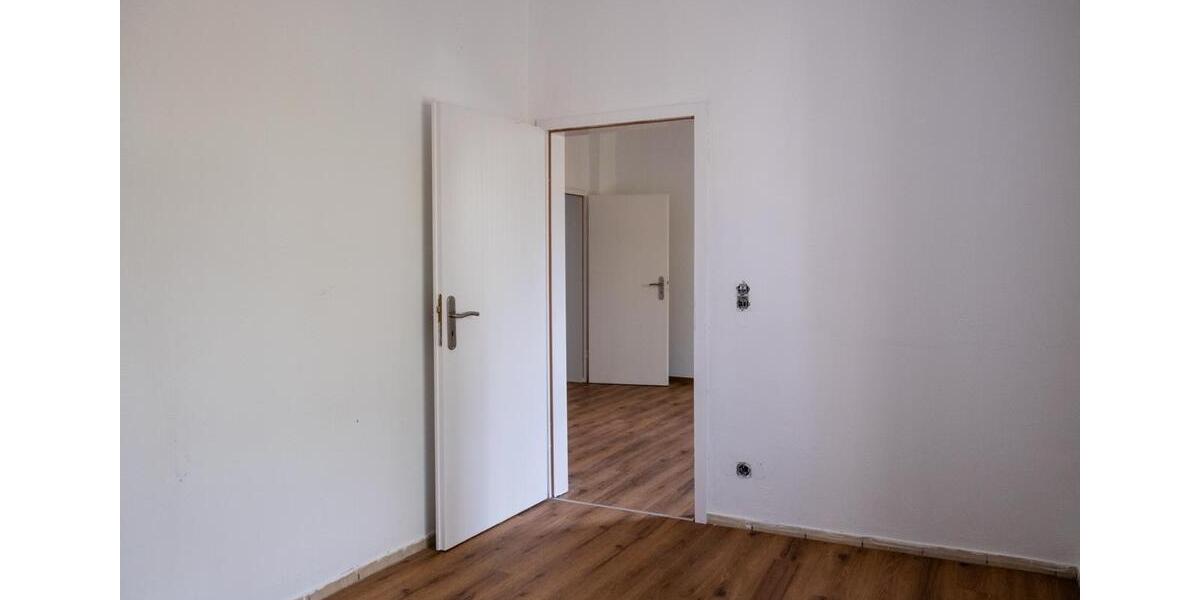 Etagenwohnung Bochum Bochum-Südwest - 4 Zimmer, 110 m&sup2;, 900&euro; | Angebot:26135859