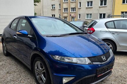Honda Civic 152.000 km 6.100 &euro; Essen 45144