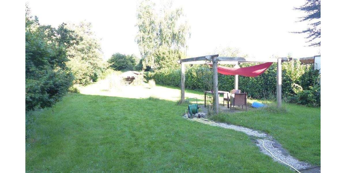 Für Selbstnutzer oder Kapitalanleger! Dreiparteienhaus in ruhiger Lage von Recklinghausen-Grullbad! 6 zimmer