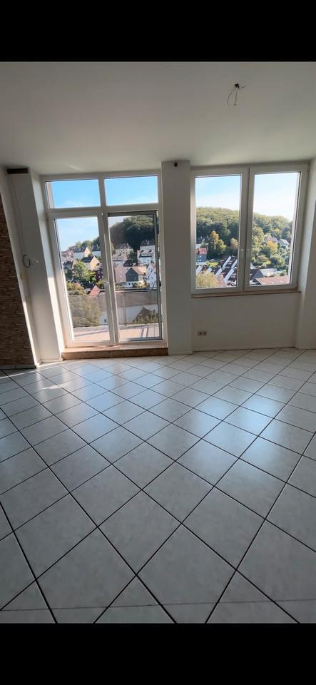Helle 105 m² Eigentumswohnung mit Süd Balkon