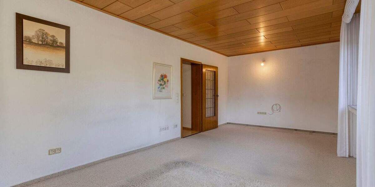 Mehrfamilienhaus, Wohnhaus Oberhausen Buschhausen - 7 Zimmer, 217 m&sup2;, 330.000&euro; | Angebot:25799175