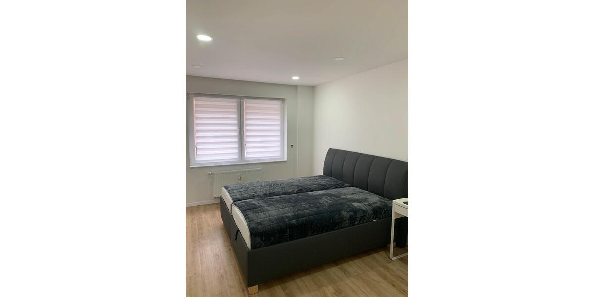 Erdgeschoßwohnung Duisburg Duisburg-Mitte - 3 Zimmer, 75 m&sup2;, 1.200&euro; | Angebot:26679362