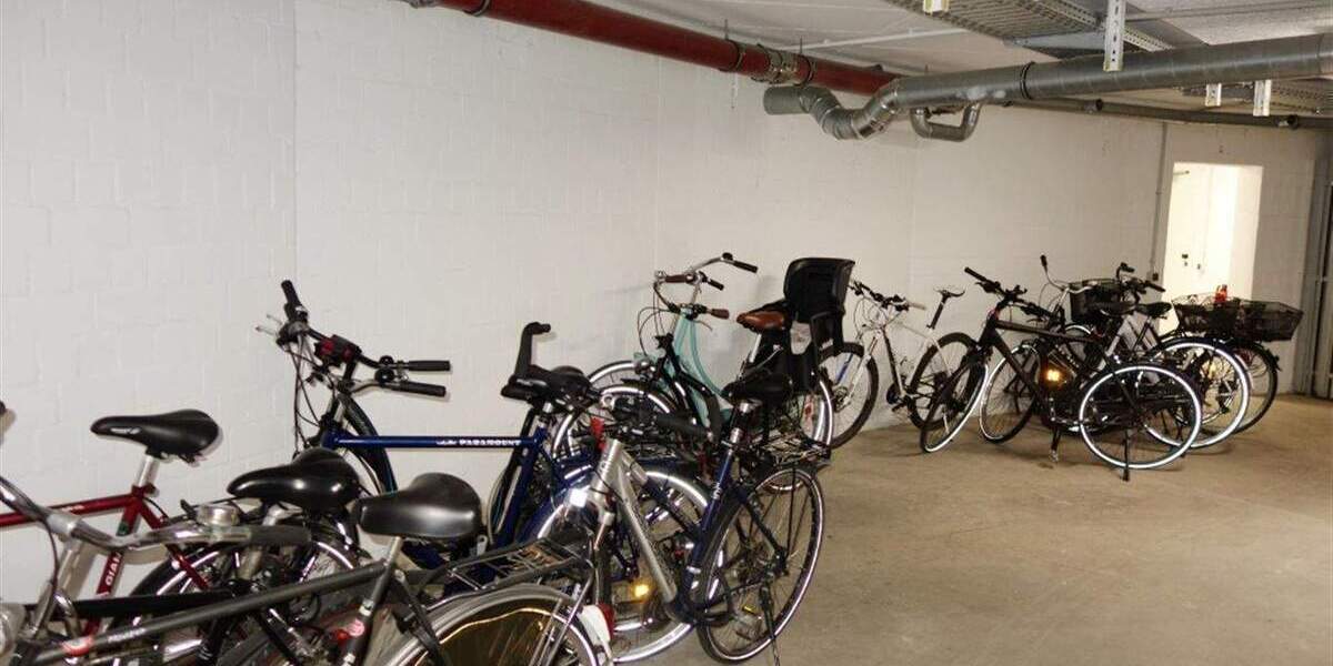 Etagenwohnung Düsseldorf Flingern Nord - 3 Zimmer, 108 m&sup2;, 1.739&euro; | Angebot:25156419