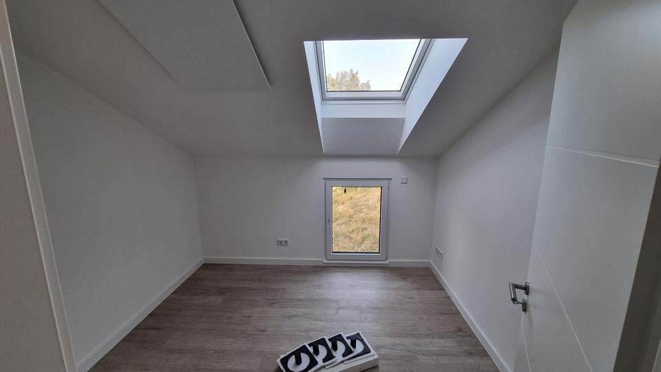 Dachgeschoßwohnung Mülheim an der Ruhr Menden-Holthausen - 3 Zimmer, 76 m&sup2;, 1.200&euro; | Angebot:25340739