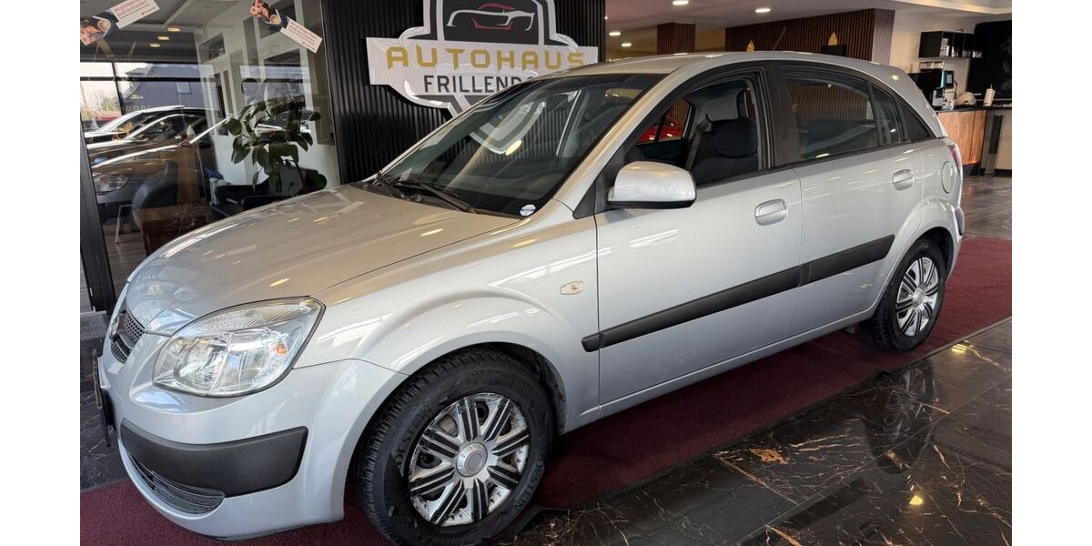 Kia Rio 167.166 km 1.950 &euro; Essen 45139