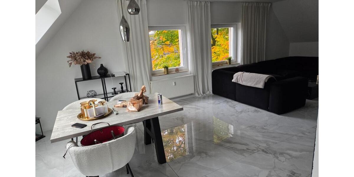 Dachgeschoßwohnung Gladbeck Brauck - 3.5 Zimmer, 930 m&sup2;, 930&euro; | Angebot:25838689