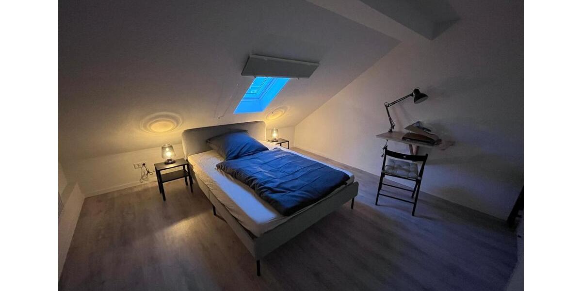 Möblierte Wohnung im 5-Parteienhaus mit Gemeinschaftsterrasse 1 zimmer