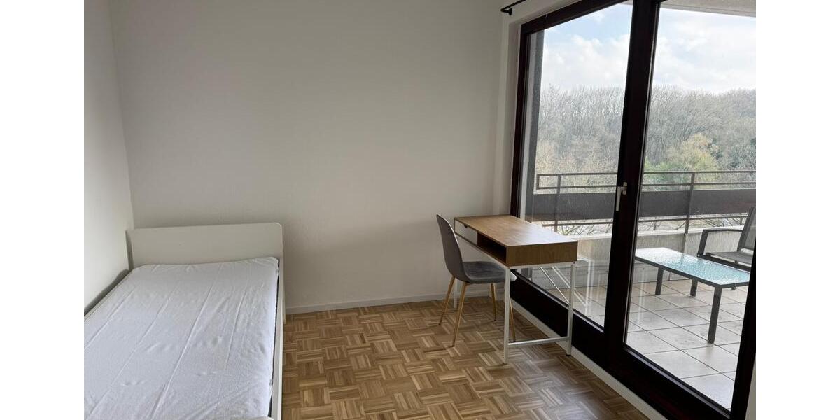 Etagenwohnung Bochum Laer - 3 Zimmer, 84 m&sup2;, 1.350&euro; | Angebot:25833798