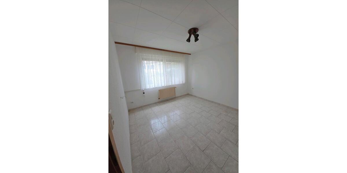 Erdgeschoßwohnung Essen Stadtbezirk III - 3 Zimmer, 80 m&sup2;, 220.000&euro; | Angebot:27492396