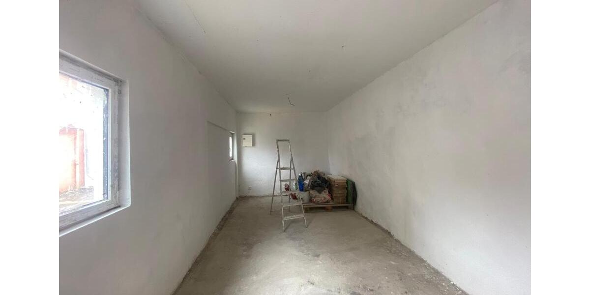 Exklusiv sanierte 4,5-Zimmer-Wohnung mit Balkon – Erstbezug nach Komplettsanierung 4 zimmer