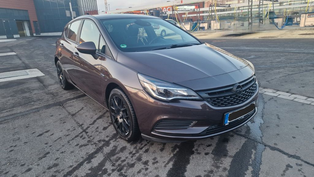 Opel Astra 121.000 km 8.700 &euro; Duisburg 47055