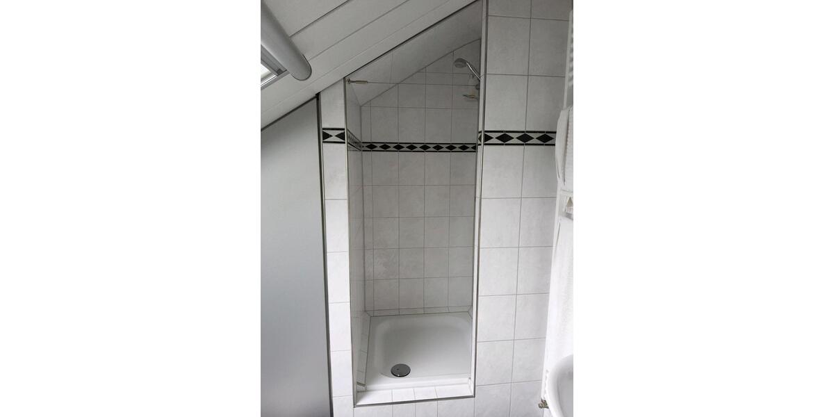 Dachgeschoßwohnung Wuppertal Elberfeld - 1 Zimmer, 28 m&sup2;, 79.000&euro; | Angebot:26462385