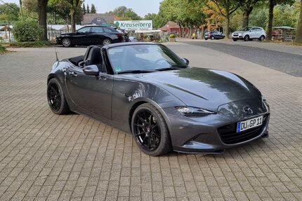 Mazda MX-5 51.000 km 27.900 € Duisburg 47259